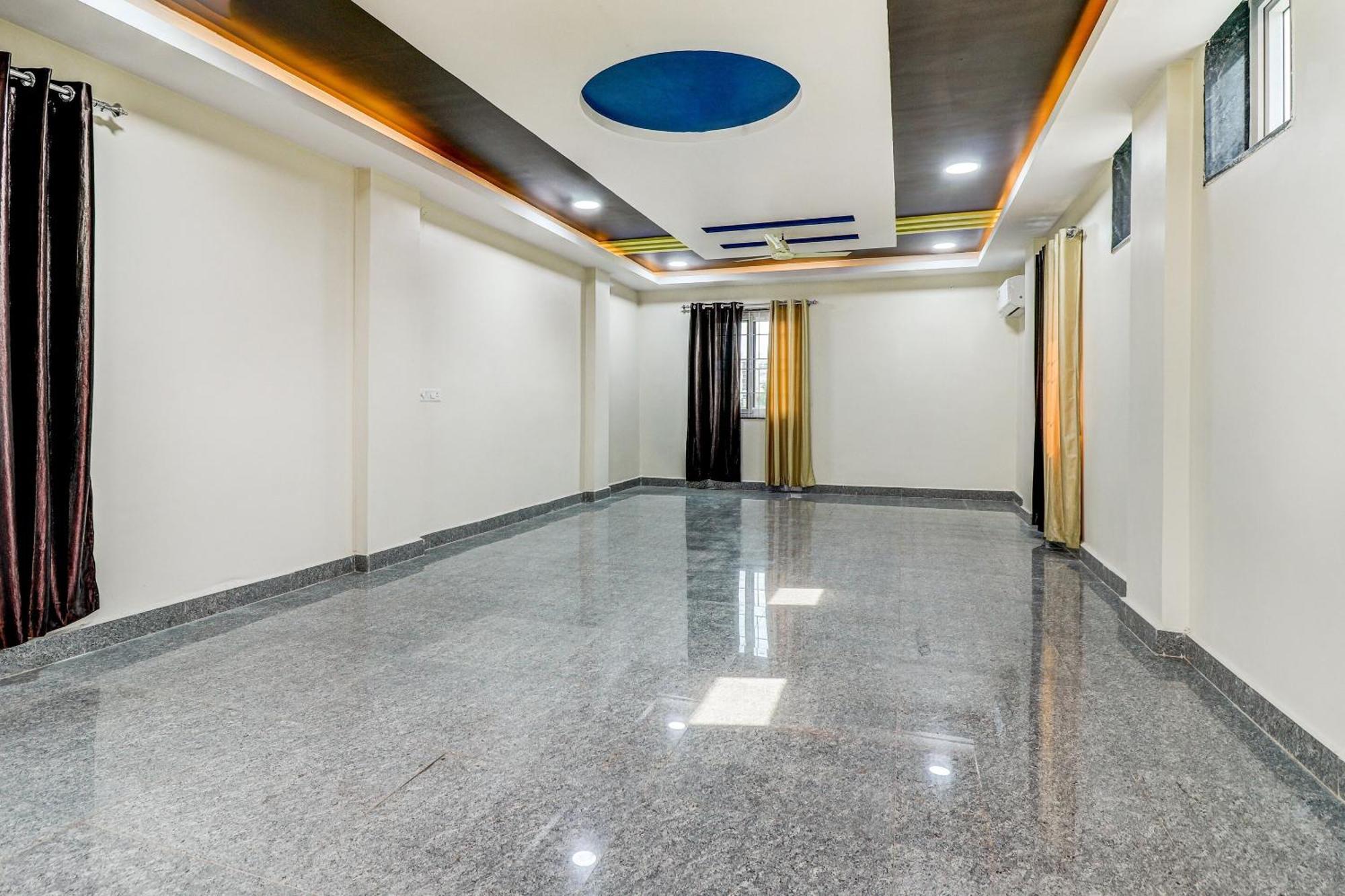 Oyo Sri Singampalli Residency Raspari Palao Exterior photo
